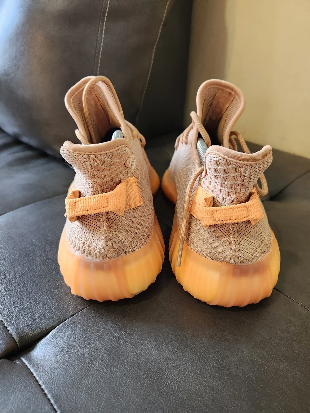 Yeezy Boost 350 V2 (REPS) Men Size 10 - Picture 5 of 7